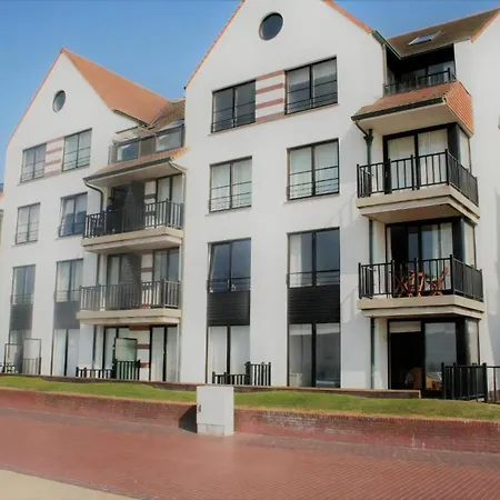 Апартаменты Sunrise C1 Де-Хаан